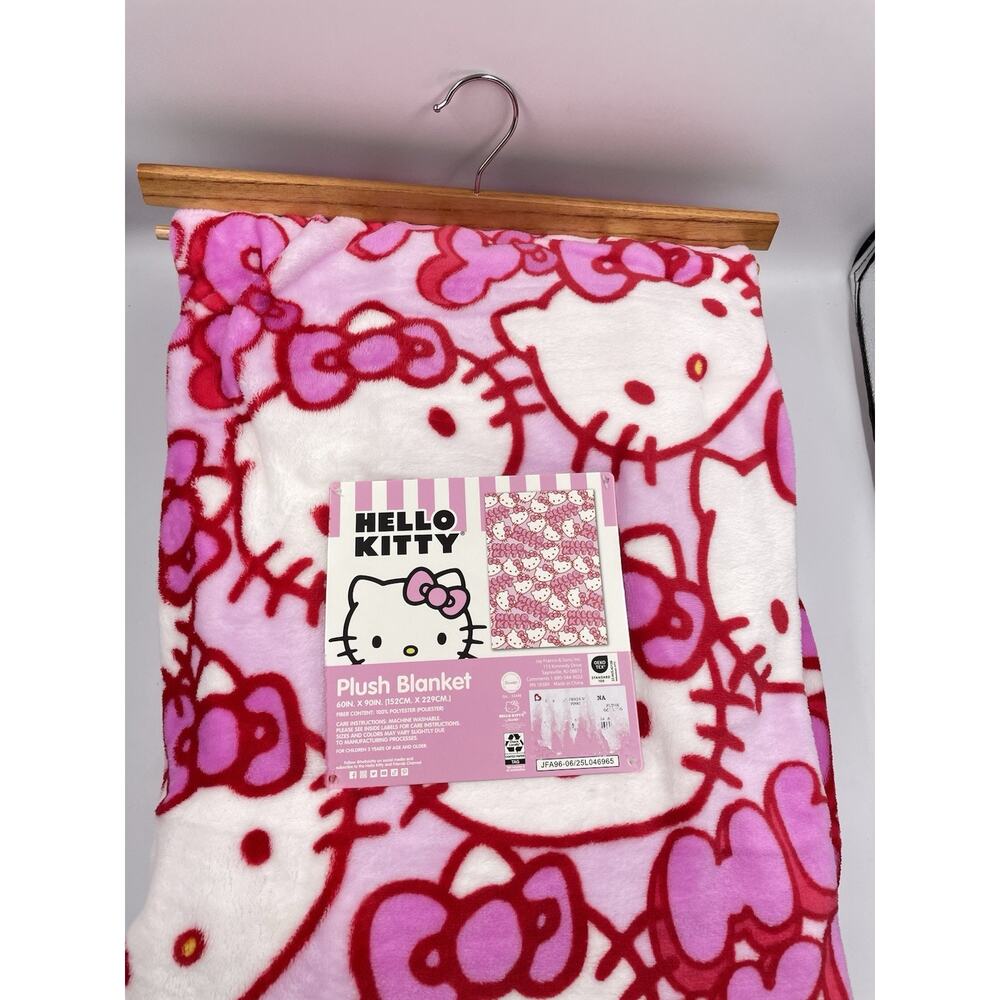 New Hello Kitty Faces Pink Plush Throw Blanket 60x90 100% Polyester